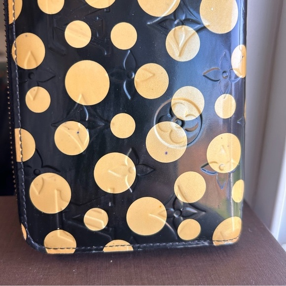 Louis Vuitton x Yayoi Kusama Polka Dot Wallet - Picture 3 of 13